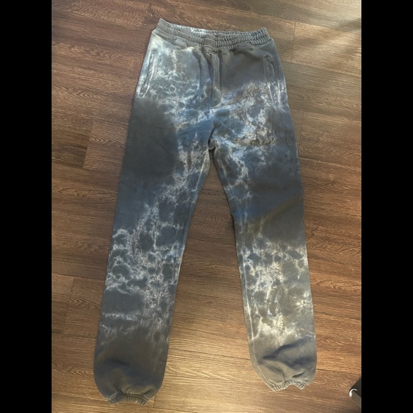 buscemi sweats New with Size S